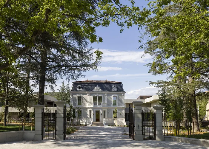 Hotel Spa Restaurant Villa Castellane Gréoux-les-Bains
